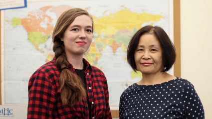 K. J. Lewis ’22 (left) and Professor Naoko Nemoto