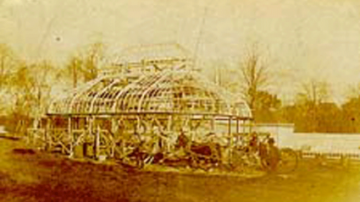 Archive photo of the Talcott Greenhouse under construction