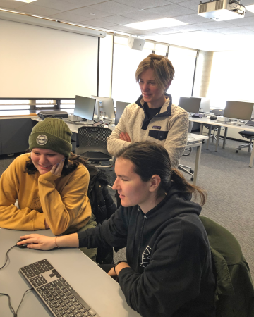 Marianna Dixon Williams, assistant professor of digital art and design, works with students Victoria Faulkner ’25 and Clay Halpern ’26 in the new Media Lab