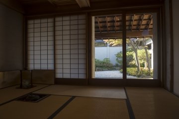 The interior of Wa-shin-an, the Japanese teahouse on the Mount Holyoke campus.