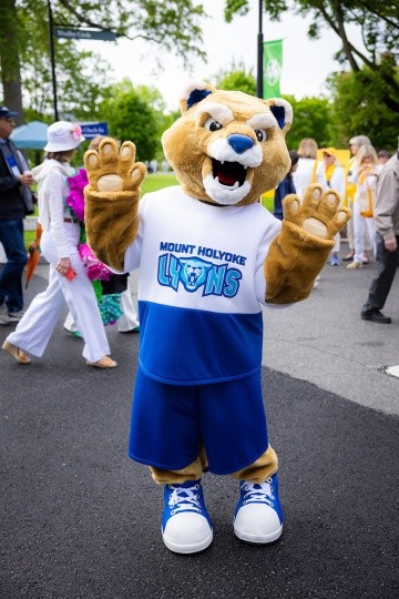 A refreshed Mount Holyoke College mascot: Paws