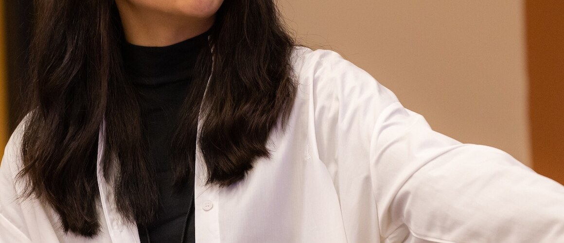 Elizabeth Yu ’24 presented on “Applications of Kuratowski’s Theorem.”