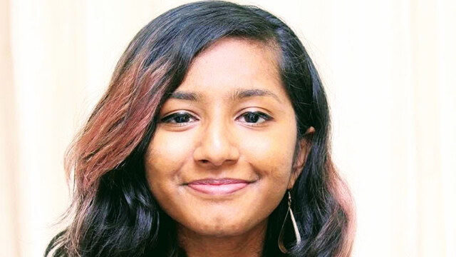 Esha Sridhar ’22