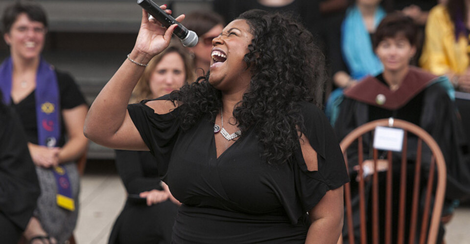 Michelle Brooks-Thompson ’06 wows the crowd at Mount Holyoke’s 2013 convocation. Photo by Ben Barnhart