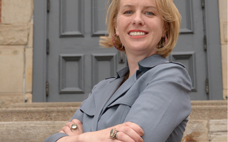 Revi Sterling has been working at the intersection of women and technology for over 20 years.