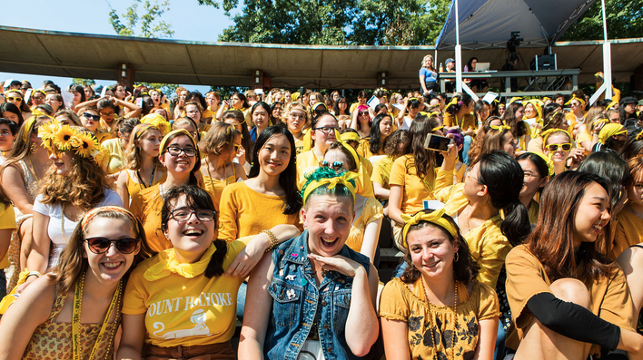 Yellow sphinxes, Convocation 2019
