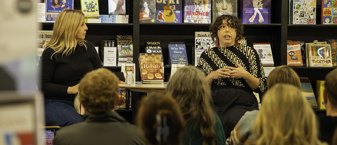 Shoshanna Walter ’07 (right), speaking at Magic City Books in Tulsa (photo credit: Judd Slivka)